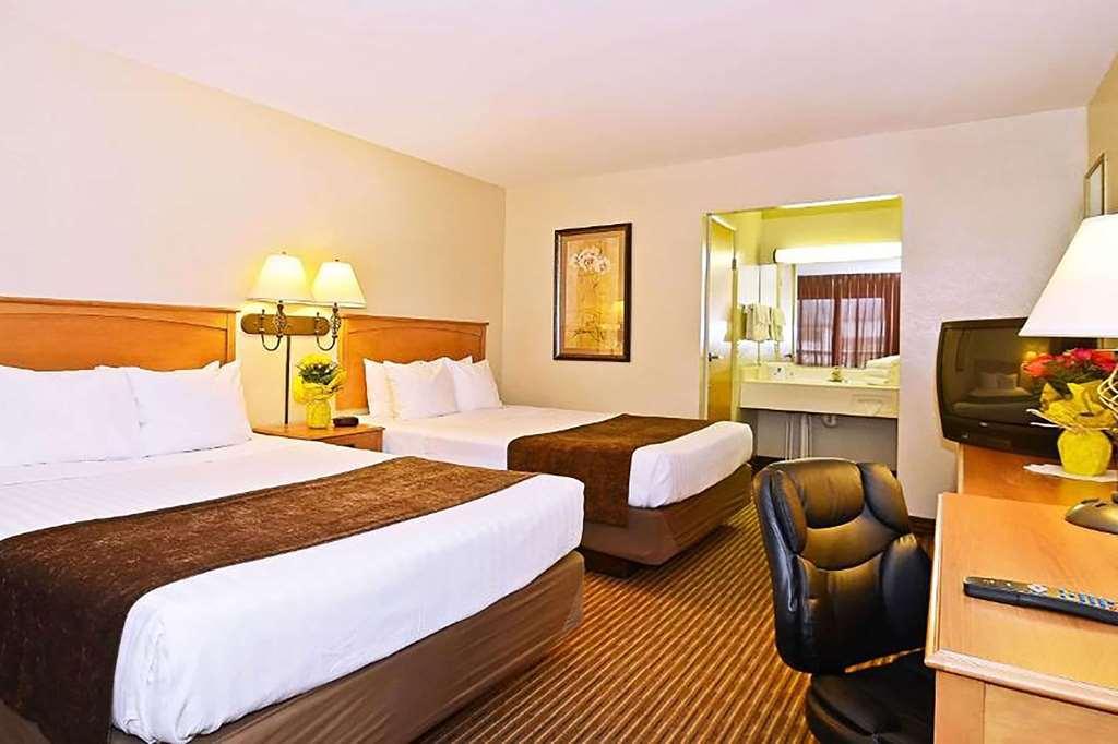 Days Inn By Wyndham Birch Run Rum bild